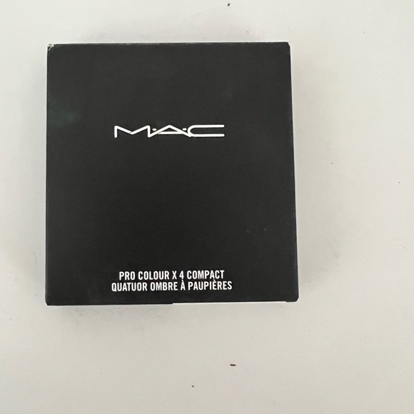 Mac eyeshadow - pro colour x 4 compact - Picture 2 of 5